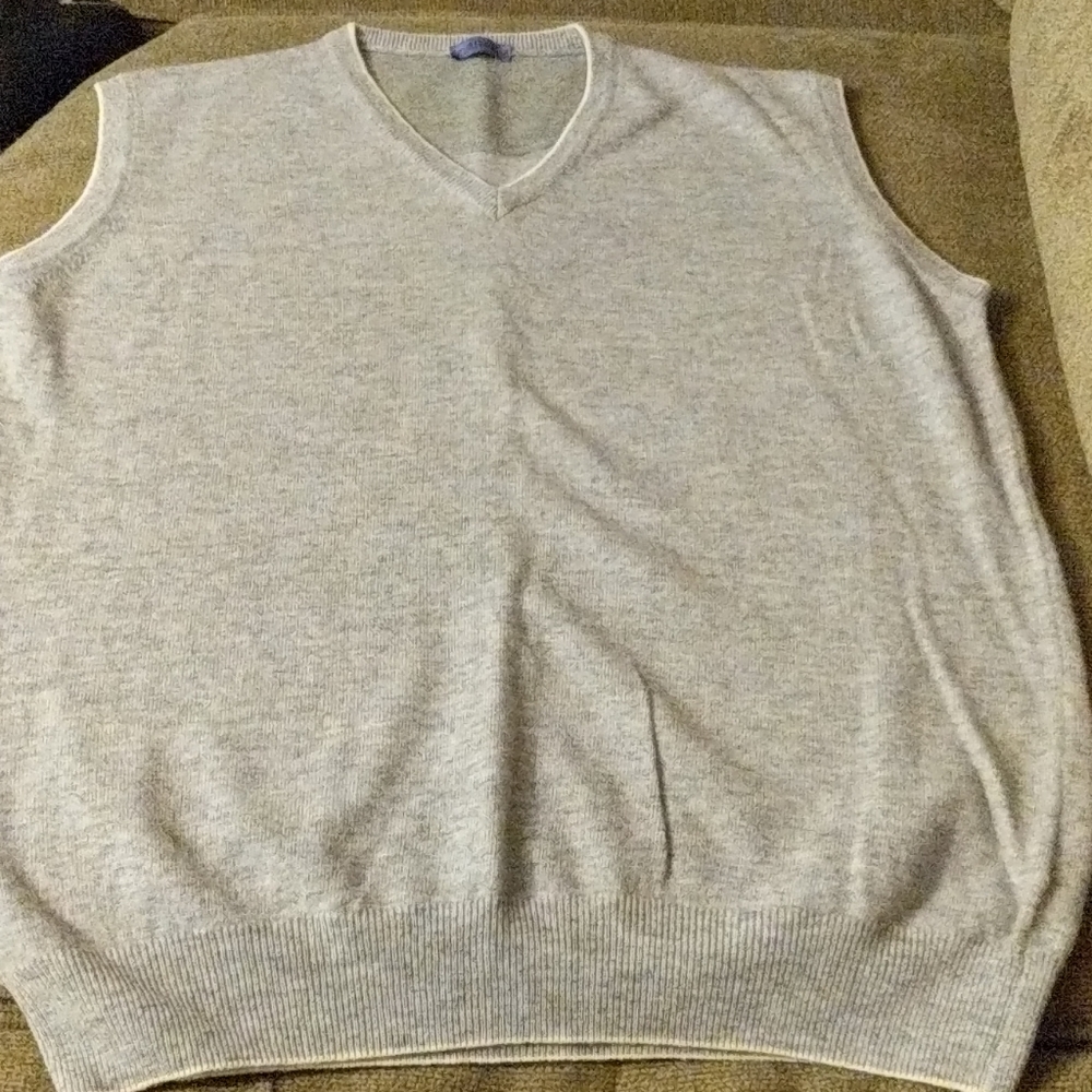 Lightweight wool sweater vest